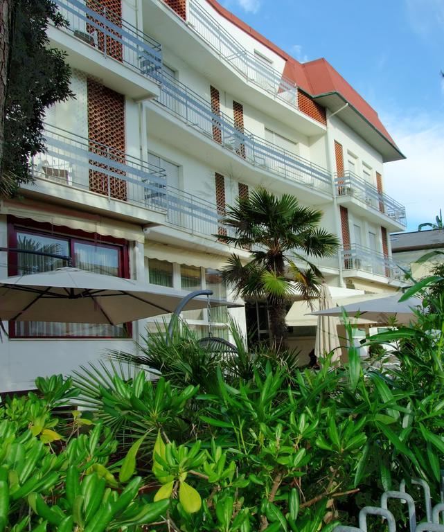 Hotel Manuela Cervia Exterior photo